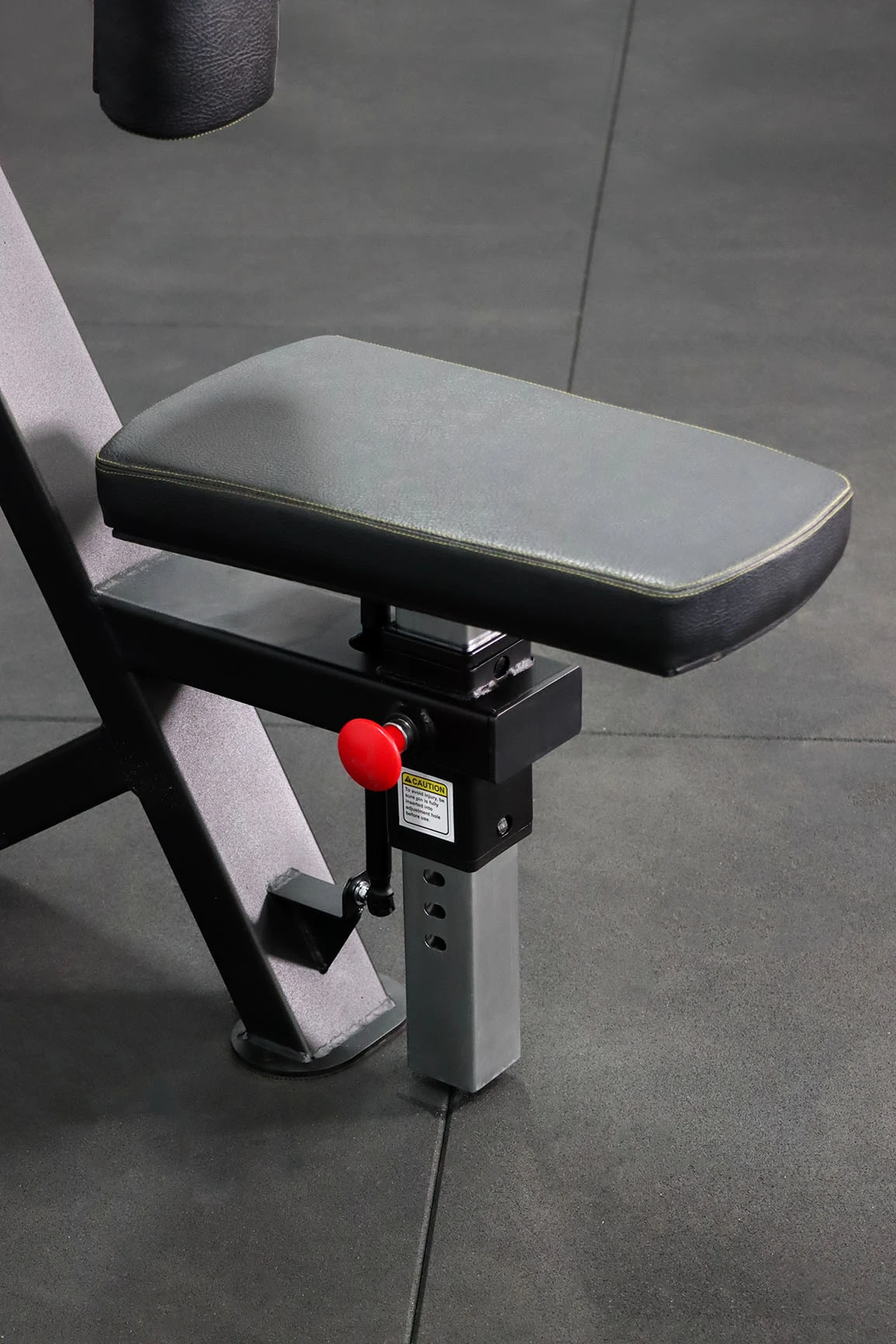 Body Iron Commercial Rear Delt / Pec Fly 14 Body Iron Commercial Rear Delt / Pec Fly - Image 12