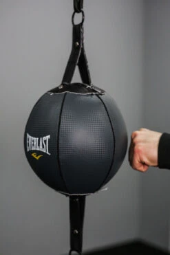 Everlast All-in-One Power Tower & Boxing Set 40 Everlast All-in-One Power Tower & Boxing Set -HARBINGER Shop BodyIronAllinOneBoxingStand PowerTower 7