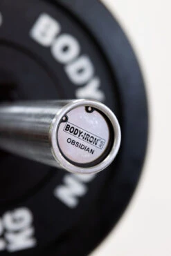 Body Iron 7ft Obsidian Commercial Olympic Barbell Rated 2000lbs -HARBINGER Shop BodyIronObsidianBarbellcloseup